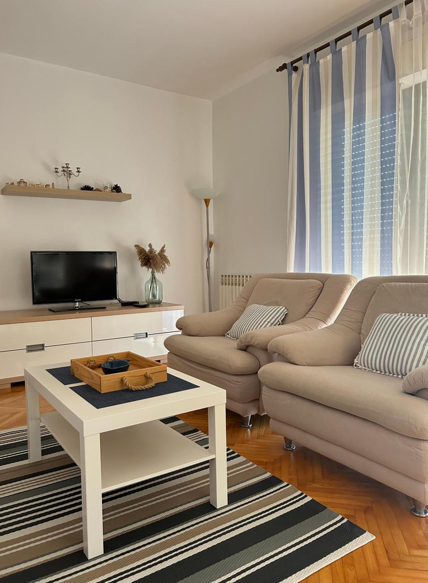 Holiday Home Villa Emma Debeljak Kültér fotó
